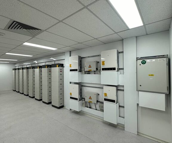 AVi Solar and Battery Storage