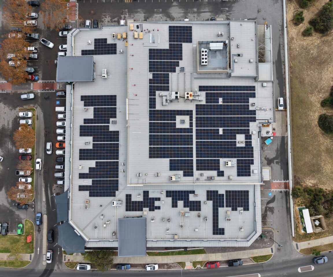 Kinross Central Shopping Centre 350kW